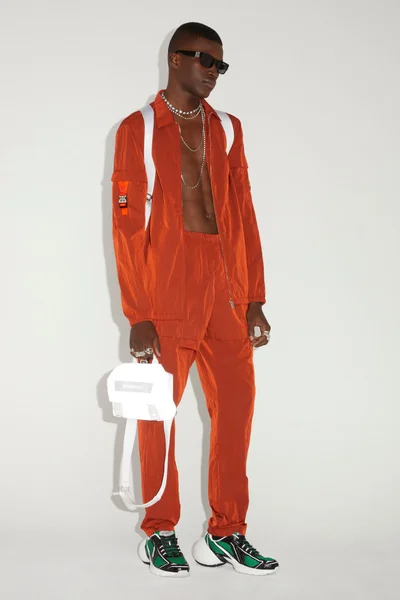 Look 15